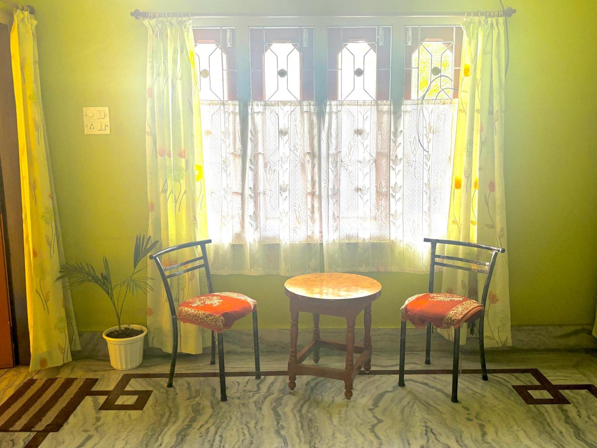 Homestay Upaja Ghar *